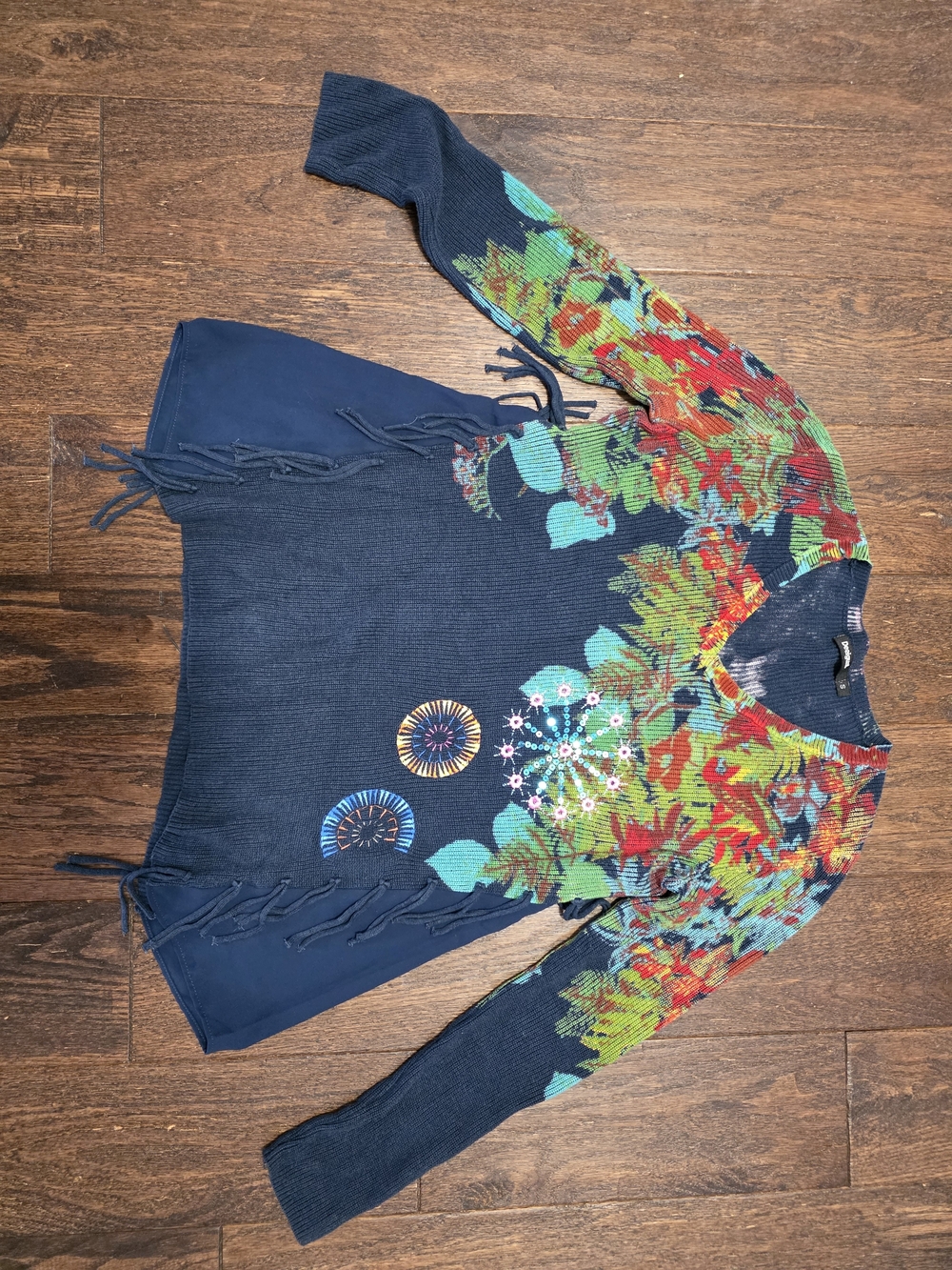 Desigual Navy Sweater with Multicolor Leaf Motif - Picture 2 of 5